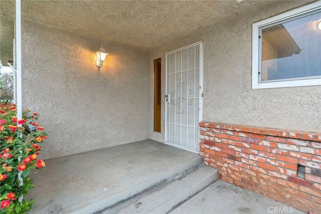 Photo of 3072 W Indianapolis Ave, Fresno, CA 93722 (MLS # SW25272154)