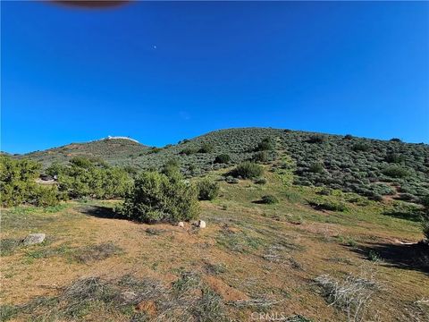 Photo of 0 Escondido Canyon, Agua Dulce, CA 91350 (MLS # SR26063112)