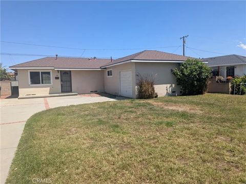 Photo of 748 N Viceroy AVE, Covina, CA 91723 (MLS # CV26109387)