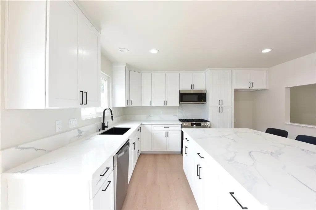 727 Brossard