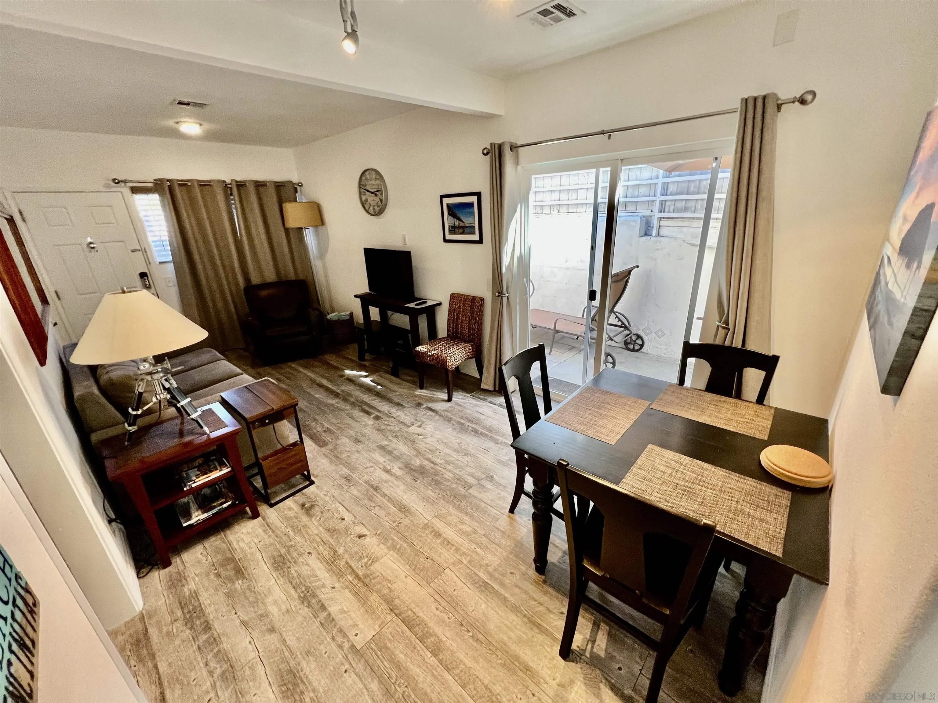 6628 La Jolla  Blvd.