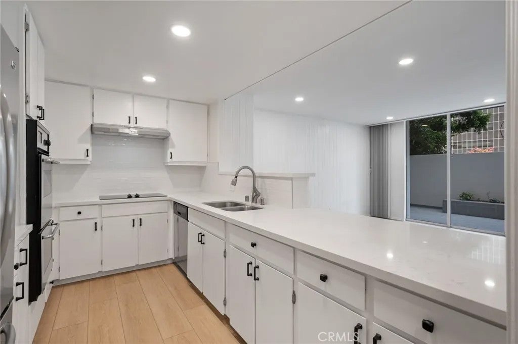 2160 Century Park East 110