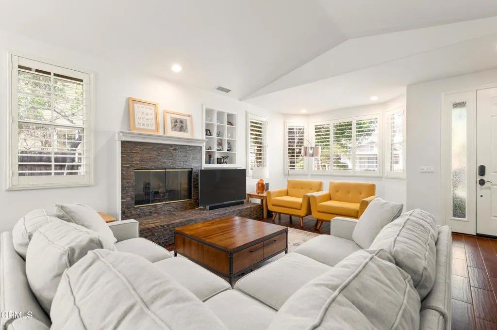 Photo of 5325 Orchard Park Lane, Goleta, CA 93111 (MLS # V1-34240)