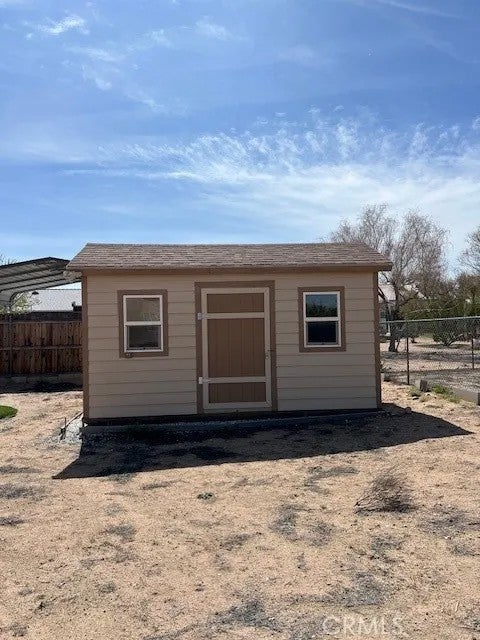 17915 Westlawn