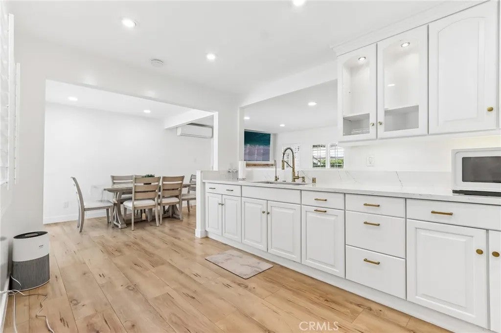 10065 Foothill