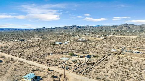 Tiny photo for 1998 Cambria Avenue, Landers, CA 92285 (MLS # SW25271594)