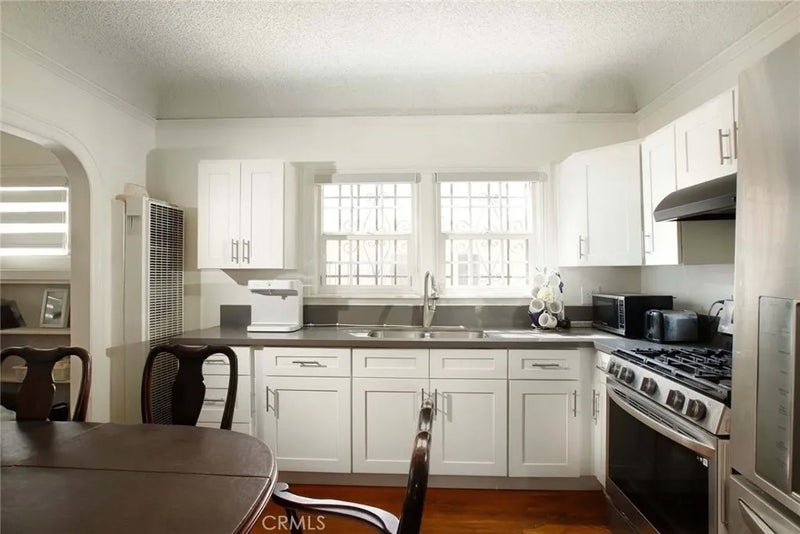 1547 S Wilton