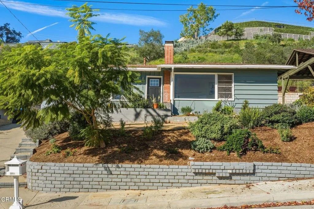 Photo of 4487 Rising Hill Road, Altadena, CA 91001 (MLS # P1-25406)