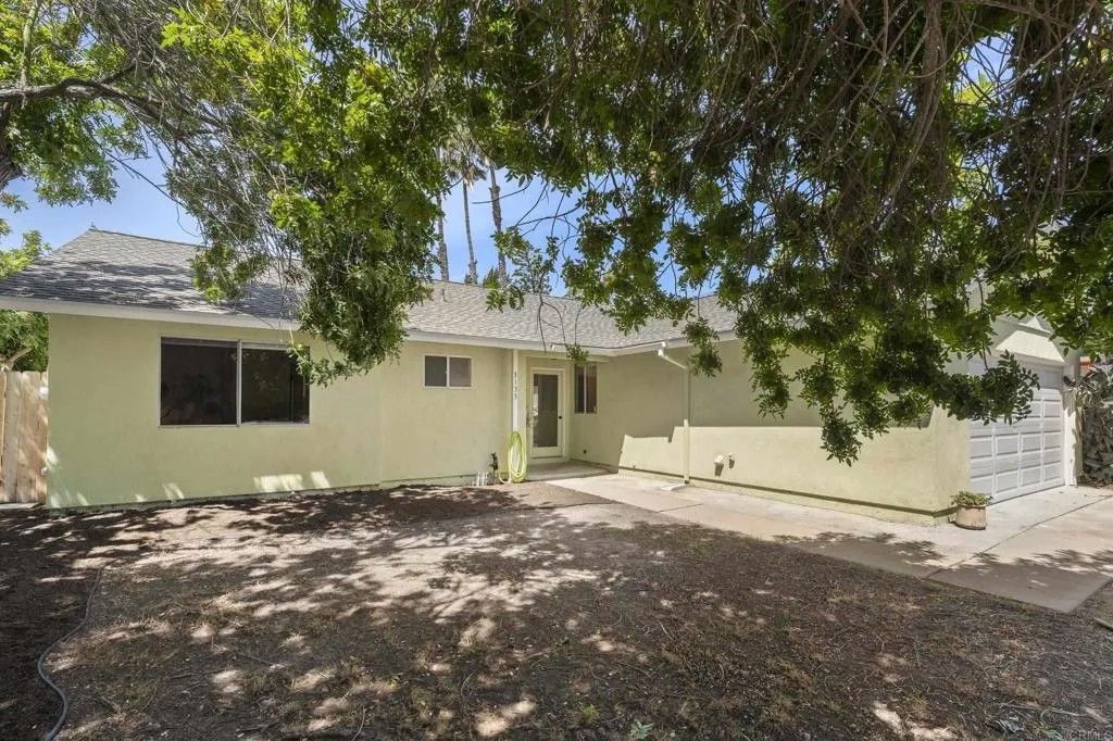 Photo of 3133 Morningside Dr, Oceanside, CA 92056 (MLS # NDP2604117)