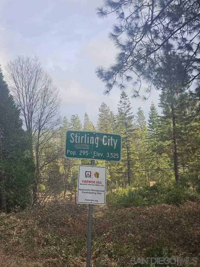 Stirling City, California 95978, United States, 2 Bedrooms Bedrooms, ,3 BathroomsBathrooms,Residential,Active,194645