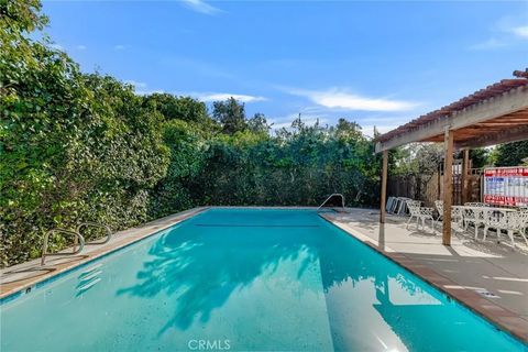 Tiny photo for 15542 Sherman Way #11, Van Nuys, CA 91406 (MLS # BB26026632)