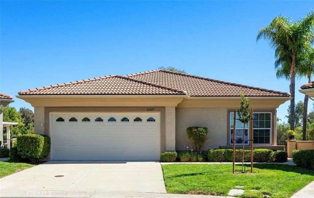 Photo of 24217 Corte Cordoba, Murrieta, CA 92562 (MLS # OC25241828)