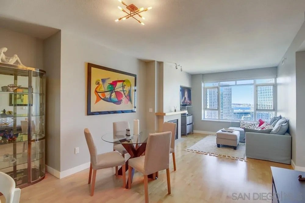 700 W Harbor Dr. 1406