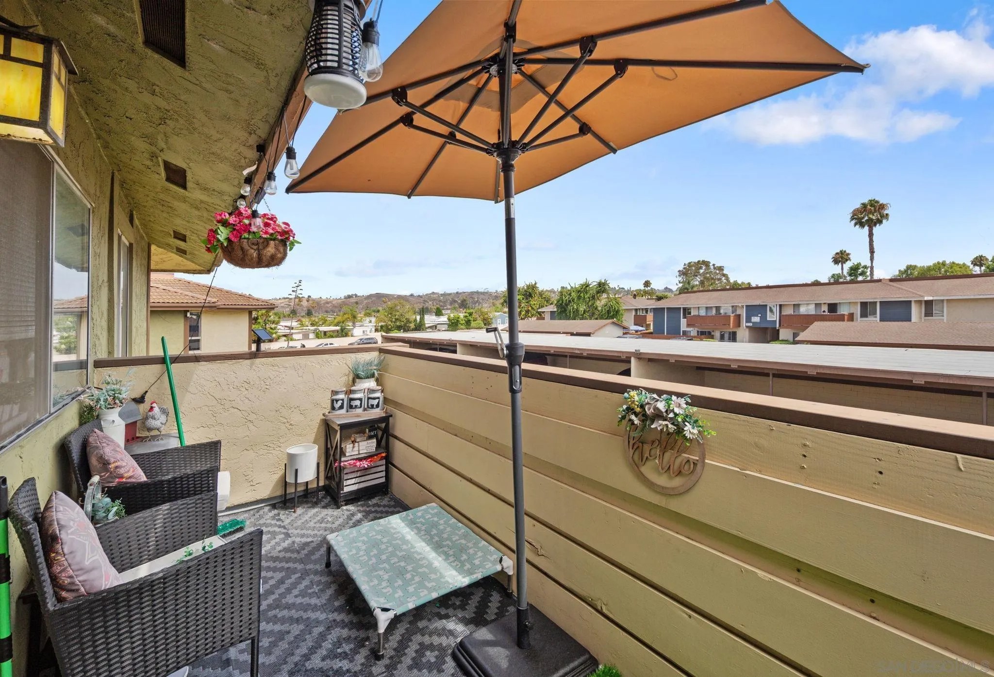 615 Fredricks Ave 142