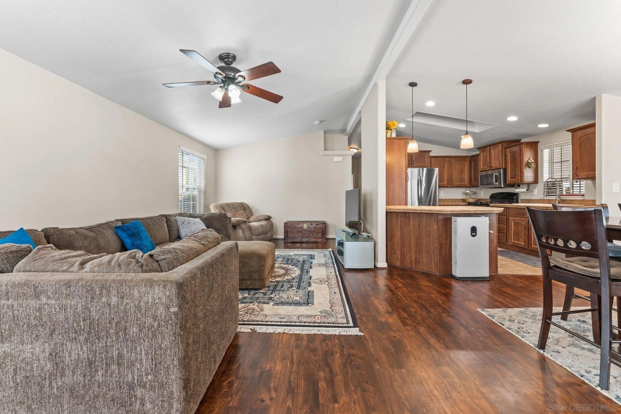 9395 Harritt #215 SPC 215