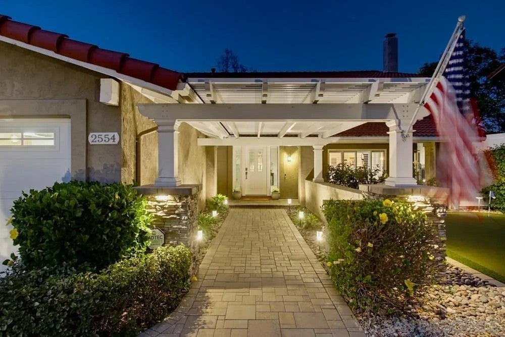 2554 Valley Lake Drive