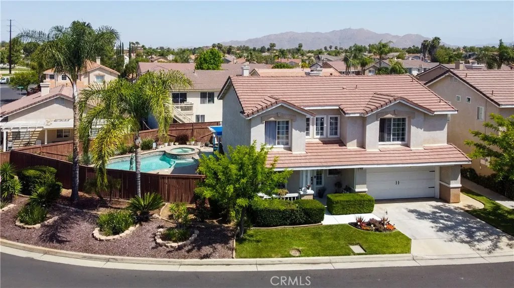 7215 Ayers Rock Road