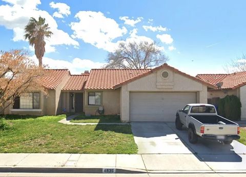 Photo of 4936 Golden Eagle Ave, Lancaster, CA 93552 (MLS # DW25238879)