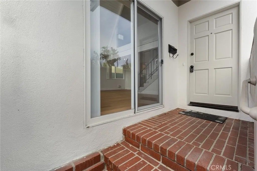 Photo of 709 13th Street, Manhattan Beach, CA 90266 (MLS # SB26078704)