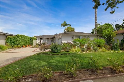 Photo of 13422 Isis Ave, Hawthorne, CA 90250 (MLS # SB26081508)