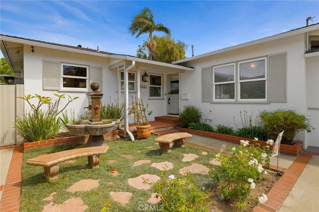 Photo of 13422 Isis Ave, Hawthorne, CA 90250 (MLS # SB26081508)