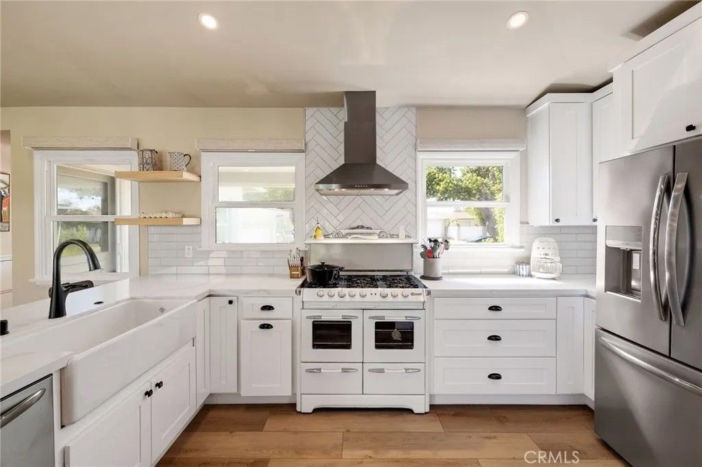 Photo of 13422 Isis Ave, Hawthorne, CA 90250 (MLS # SB26081508)