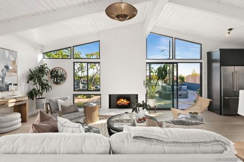 Tiny photo for 2526 Aster St, San Diego, CA 92109 (MLS # 250043088)