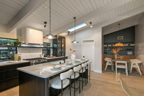 Tiny photo for 2526 Aster St, San Diego, CA 92109 (MLS # 250043088)