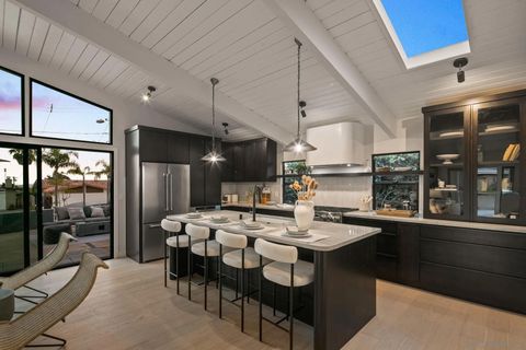 Tiny photo for 2526 Aster St, San Diego, CA 92109 (MLS # 250043088)