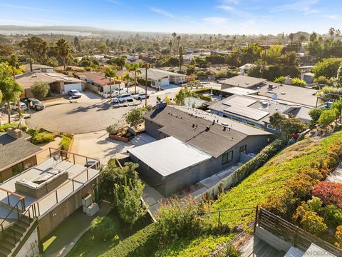 Tiny photo for 2526 Aster St, San Diego, CA 92109 (MLS # 250043088)