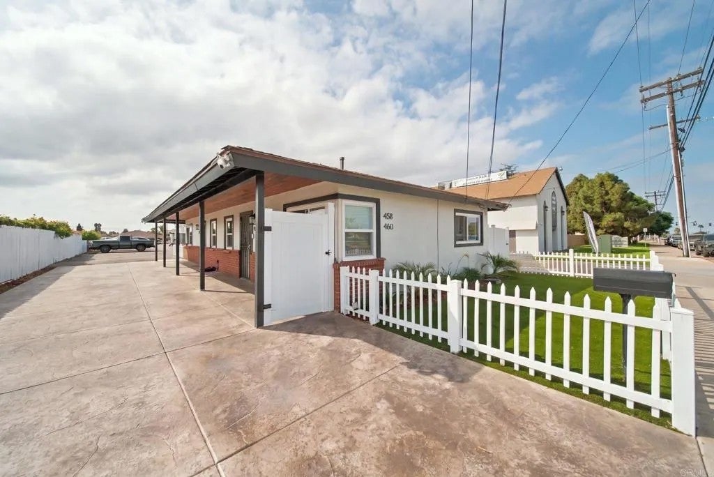458 L Street 458-460