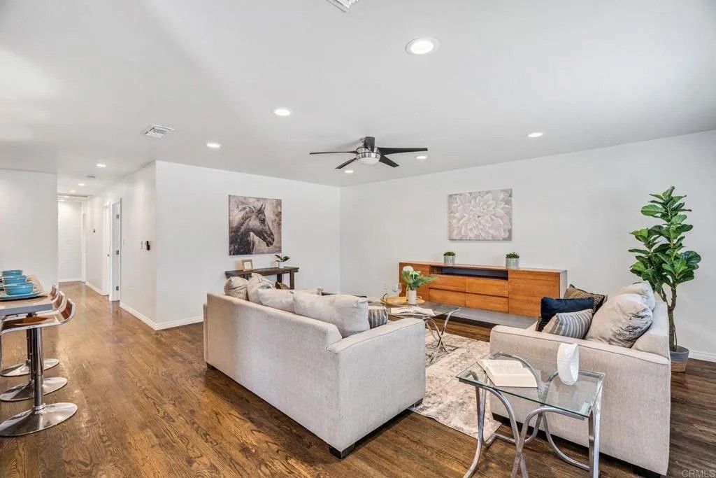 Photo of 731 Iris Avenue, Imperial Beach, CA 91932 (MLS # NDP2604106)