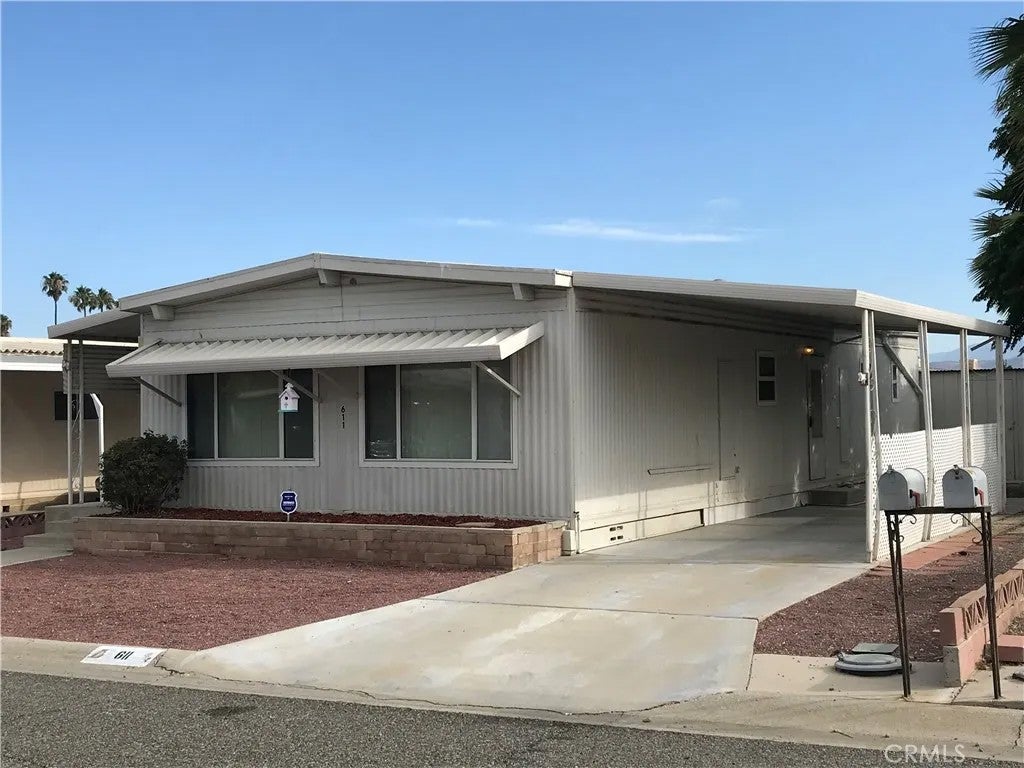 Photo of 611 Santa Clara CIR, Hemet, CA 92543 (MLS # SW26125467)