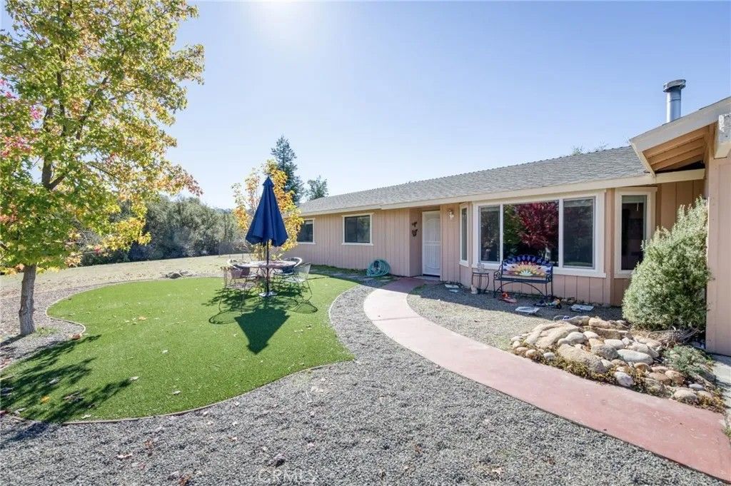 Photo of 31623 Buck Run Lane, Coarsegold, CA 93614 (MLS # FR26009974)