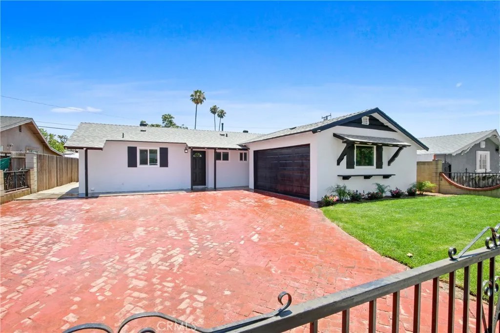 1132 Broadmoor Avenue
