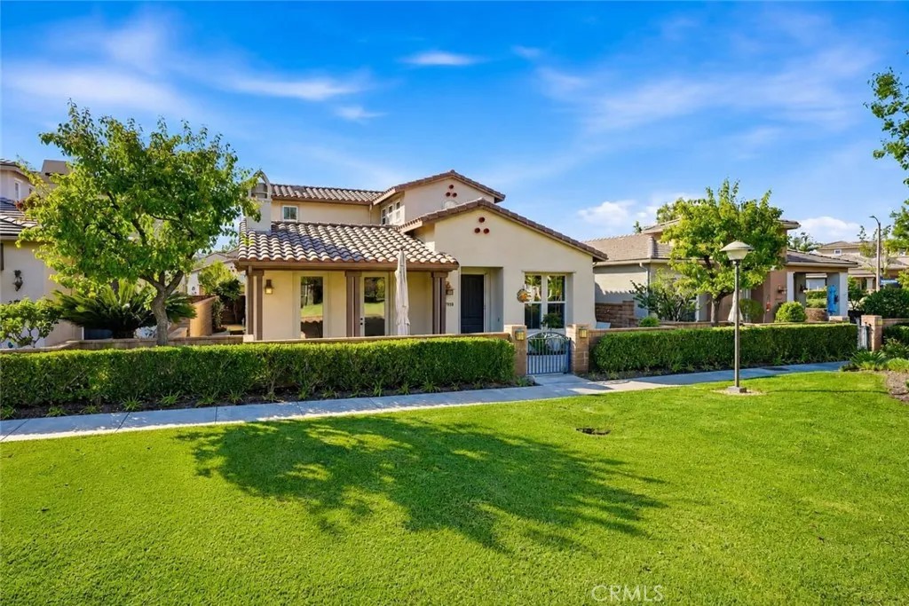 27988 Red Pine Court
