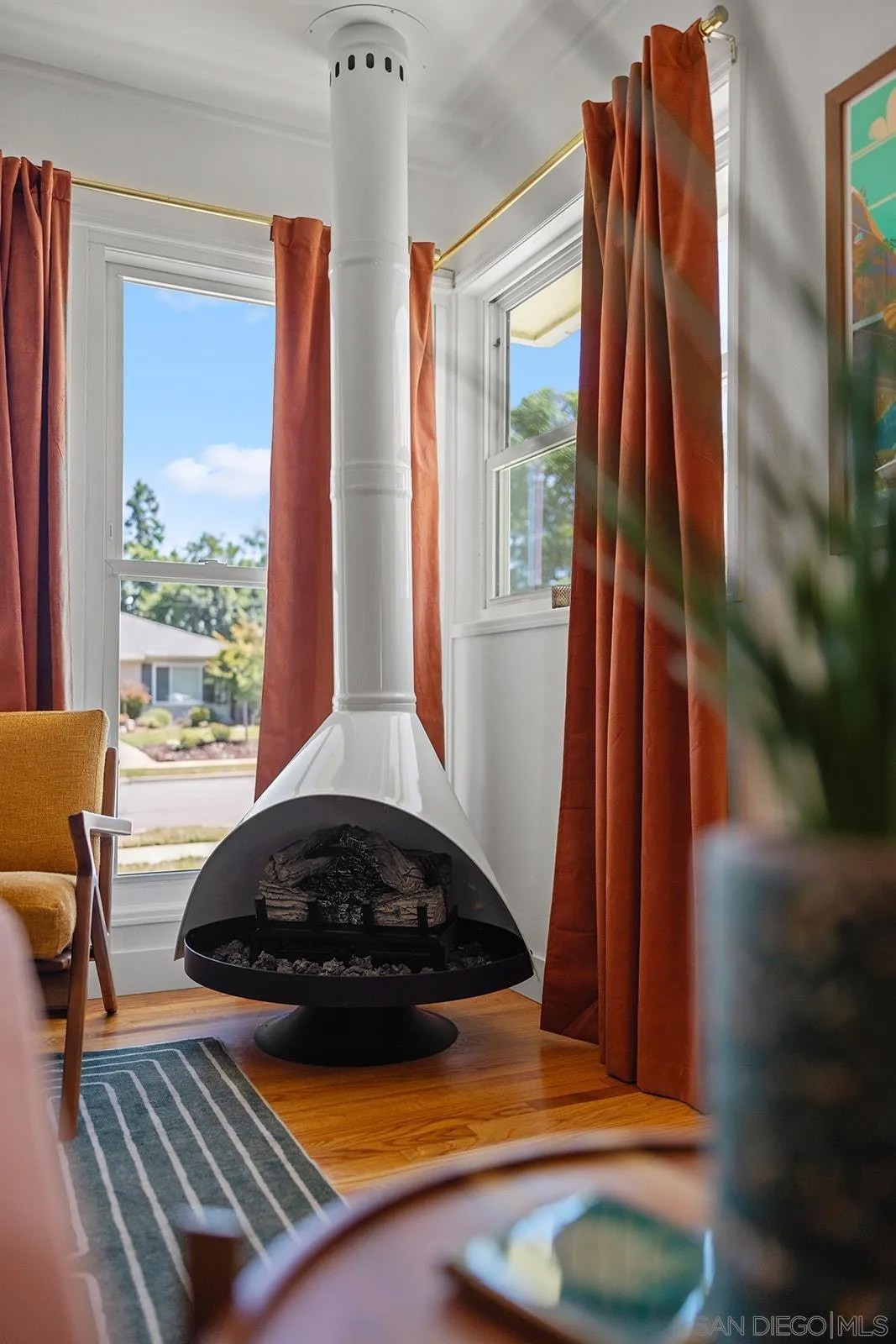4036 Loma Alta Dr