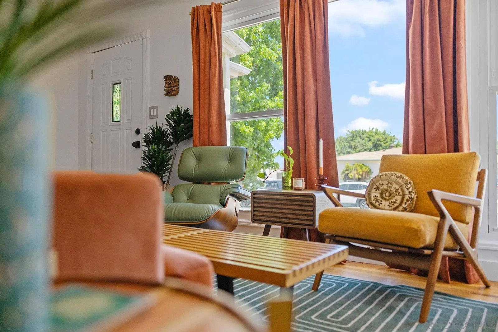 4036 Loma Alta Dr
