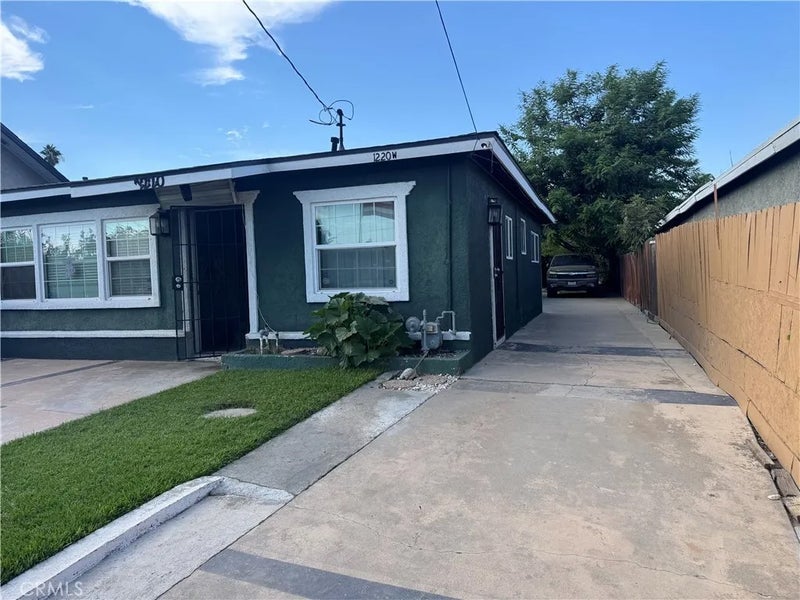 1220 W Victoria