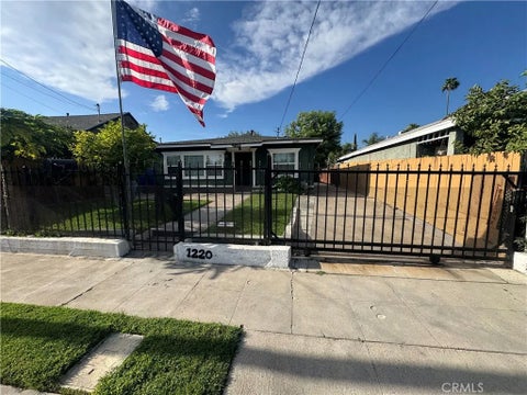 Photo of 1220 W Victoria ST, San Bernardino, CA 92411 (MLS # IV26183025)