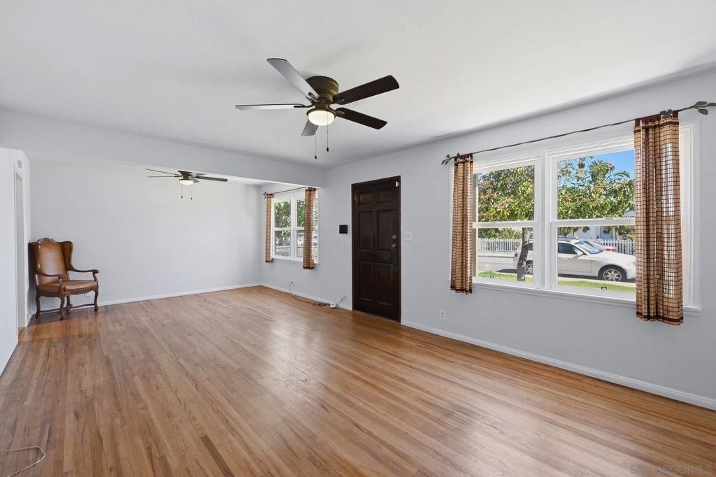 Photo of 551 Thorn Street, Imperial Beach, CA 91932 (MLS # 260015876)