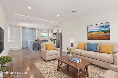 Tiny photo for 732 N Crescent Heights, West Hollywood, CA 90046 (MLS # SR25247596)