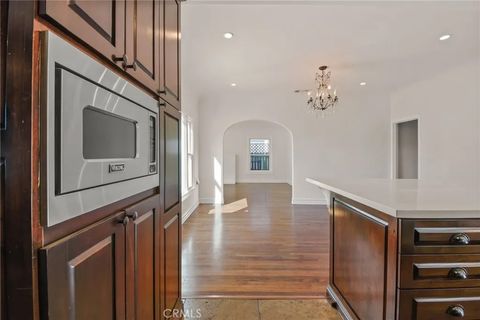 Tiny photo for 732 N Crescent Heights, West Hollywood, CA 90046 (MLS # SR25247596)