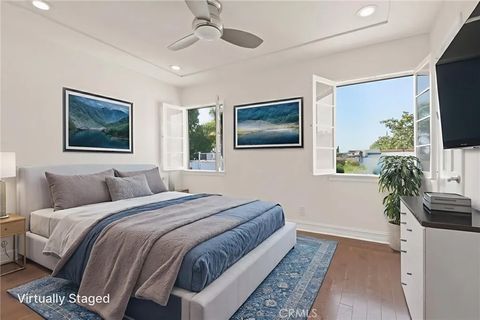 Tiny photo for 732 N Crescent Heights, West Hollywood, CA 90046 (MLS # SR25247596)