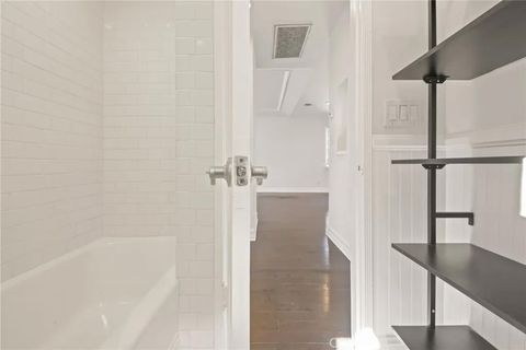 Tiny photo for 732 N Crescent Heights, West Hollywood, CA 90046 (MLS # SR25247596)