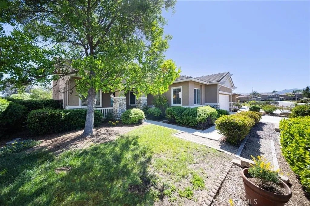 41670 Grand View