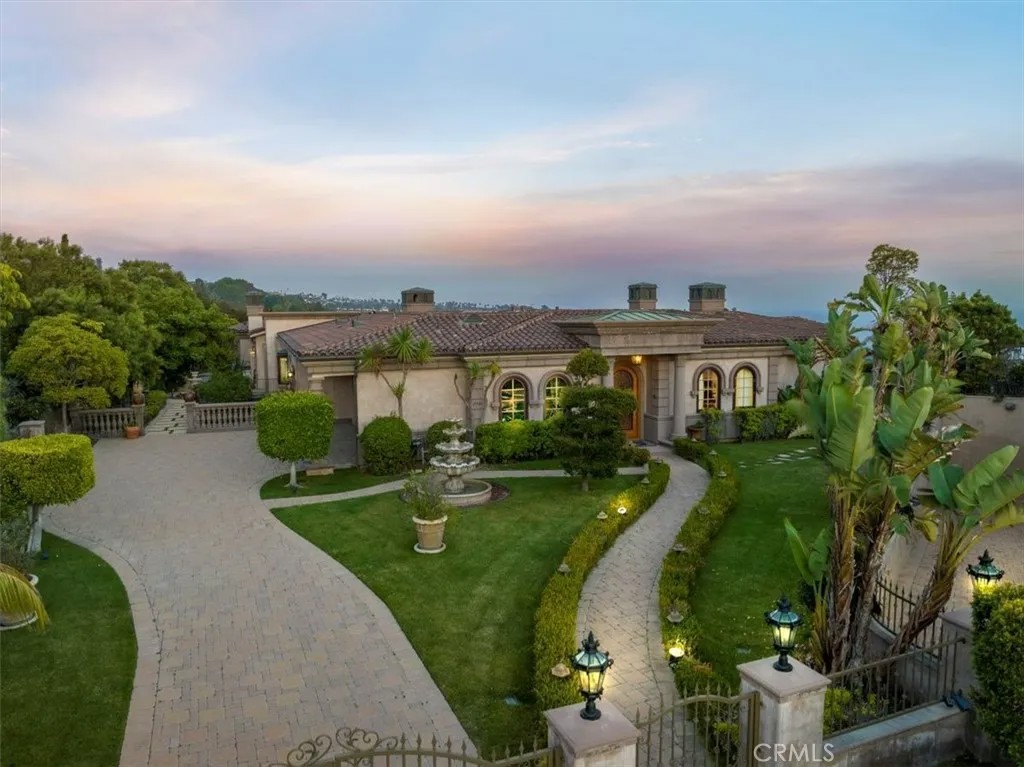 2950 Twin Harbors View Drive