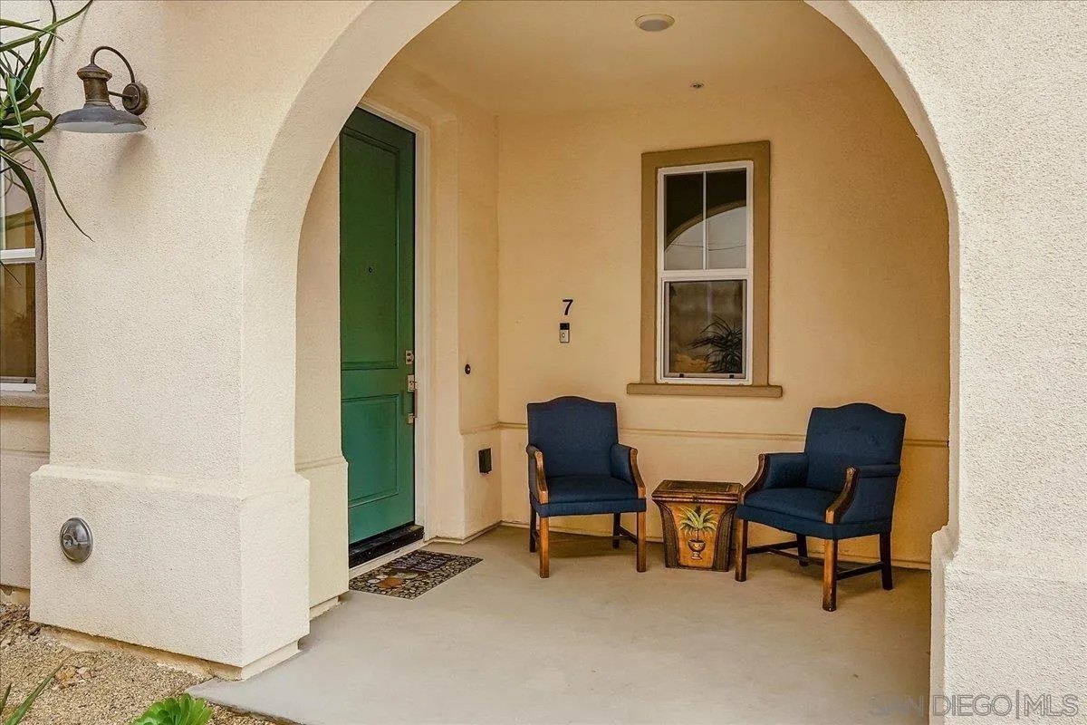 5320 Calle Rockfish 7