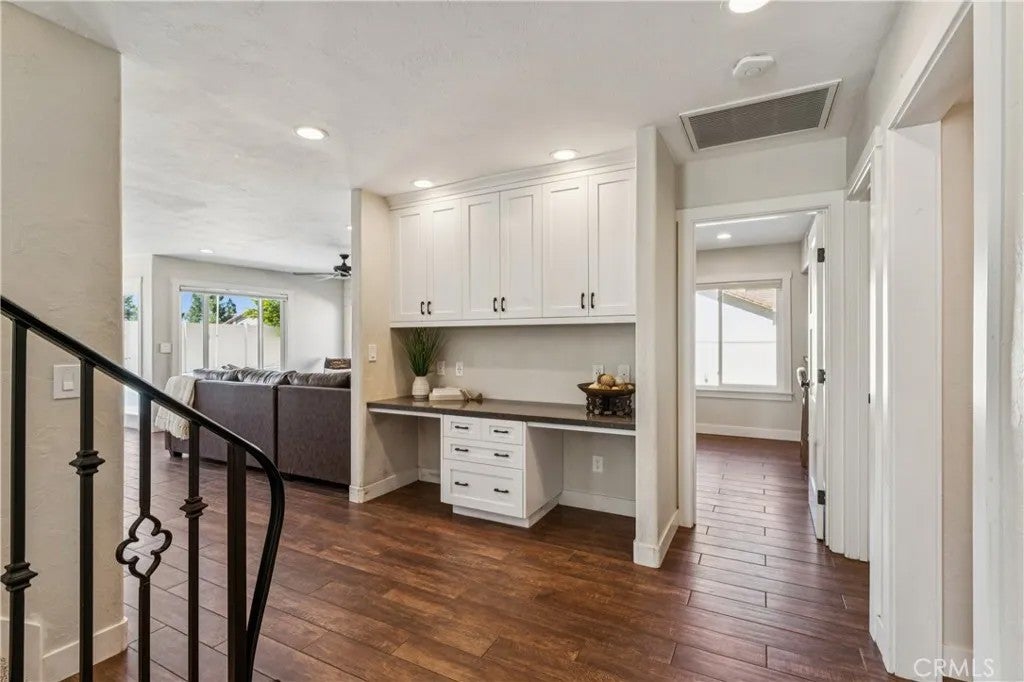 6763 Ridgeside Drive