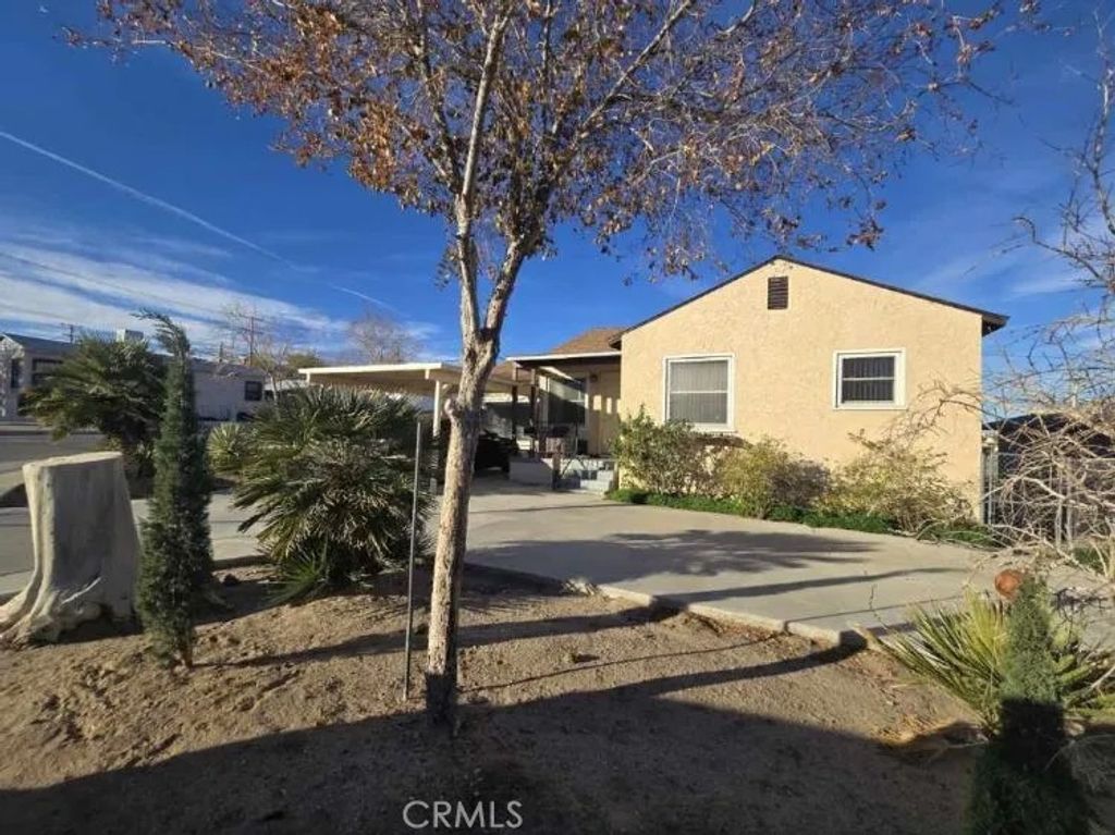 Photo of 716 S 2nd Ave, Barstow, CA 92311 (MLS # HD25276641)